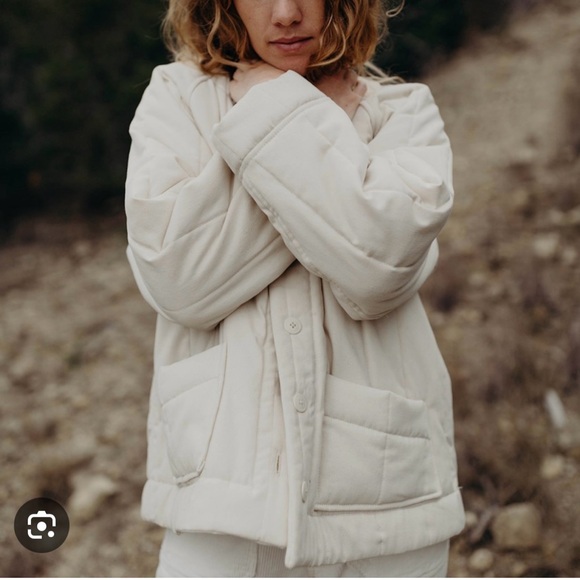 Esby Raven Quilted Jacket M/L (NWT) - Picture 8 of 11